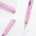 Pioro-wieczne-LAMY-safari-lightrose-F-Marka-Lamy.jpeg